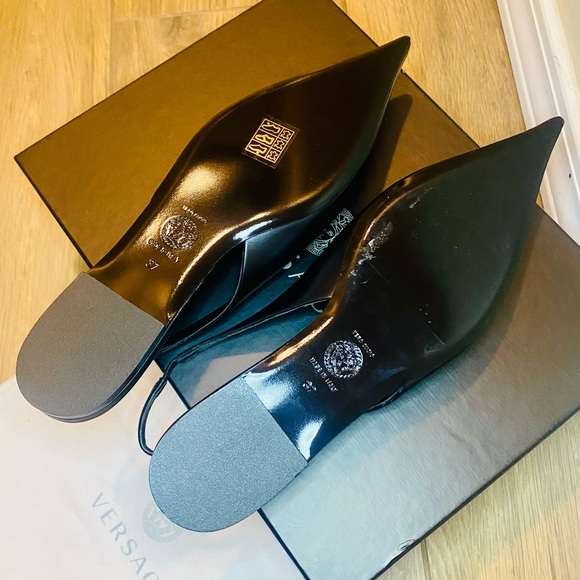 NEW! VERSACE Black Calf Leather La Medusa Slingback Pointed Toe Flats - Picture 15 of 17